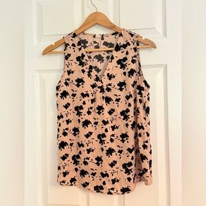 Size Small Women’s nude sleeveless black floral shirt blouse top